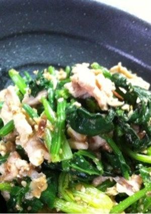 ごまたっぷり。ほうれん草と豚肉胡麻和え-レシピのメイン写真
