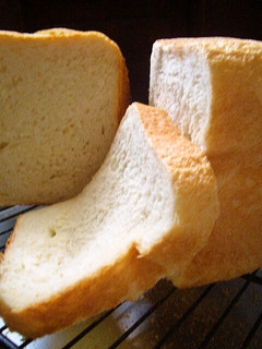 ふっくら釜伸び~国産強力粉で作る食パン♡-レシピのメイン写真
