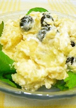 黒豆と水切りヨーグルトのポテトサラダ-レシピのメイン写真