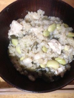 鍋で炊く豆と鶏と昆布の玄米ご飯-レシピのメイン写真