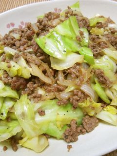 合挽きとキャベツの炒め物-レシピのメイン写真