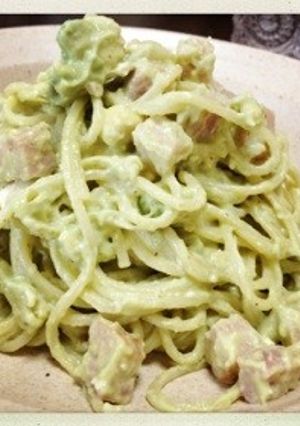 アボカドガーリックパスタ-レシピのメイン写真