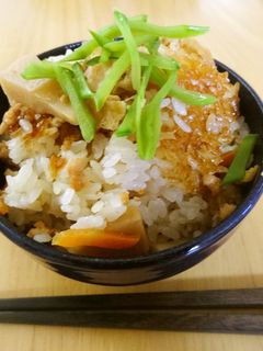 子供が喜ぶ 鶏そぼろと筍の炊き込みご飯-レシピのメイン写真