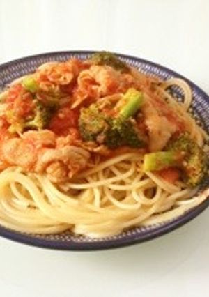 豚肉とブロッコリーのトマトソースパスタ-レシピのメイン写真