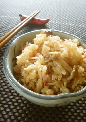 炊飯器で☆きのこ中華炊き込み御飯-レシピのメイン写真