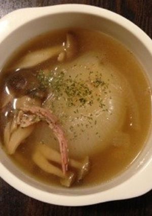 圧力鍋で簡単新玉ねぎ丸ごとスープ❁-レシピのメイン写真