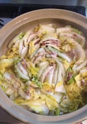 材料これだけ！簡単♪白菜のミルフィーユ鍋-レシピのメイン写真
