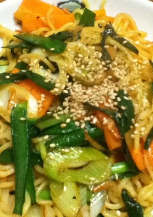 野菜たっぷり☆ピリ辛お酢焼きそば-レシピのメイン写真