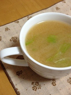 ワンランクup✿レタスの味噌汁-レシピのメイン写真
