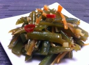 韓国料理 簡単！茎わかめの炒め物-レシピのメイン写真
