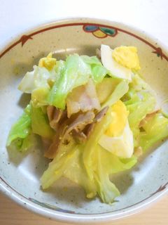 簡単ベーコンとキャベツとゆで卵の炒めもの-レシピのメイン写真