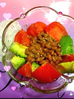 アボカドに納豆とトマトの簡単♪美♡サラダ-レシピのメイン写真