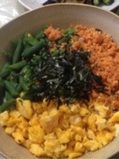 ★鮭フレークで三色丼★-レシピのメイン写真