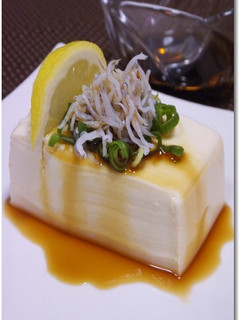 冷奴+しらす+ネギ+レモン+醤油かけ-レシピのメイン写真