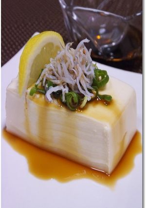 冷奴+しらす+ネギ+レモン+醤油かけ-レシピのメイン写真