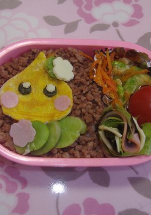 キャラ弁ほっぺちゃんのそぼろ弁当-レシピのメイン写真