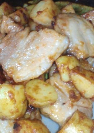 新ジャガイモと豚肉のバター炒め-レシピのメイン写真