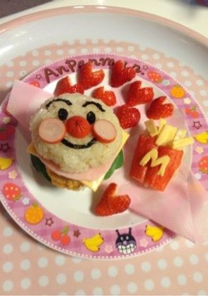 キャラ弁に〜ハンバーガー風なアンパンマン-レシピのメイン写真