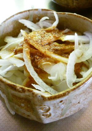 新玉ねぎ　胡麻ドレッシング和え-レシピのメイン写真