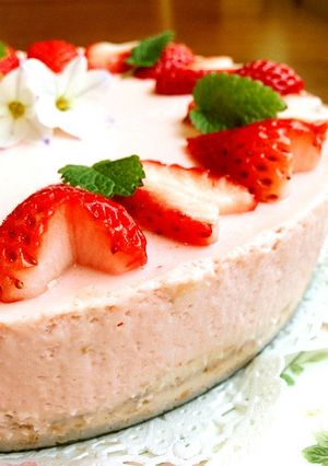 ひな祭り！絶品❤苺レアチーズケーキ-レシピのメイン写真