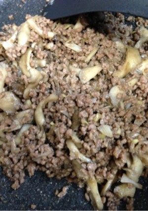 舞茸と牛挽肉のオイスターソース炒め-レシピのメイン写真
