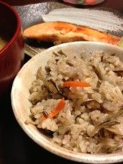 胚芽米➕雑穀で炊き込み御飯-レシピのメイン写真