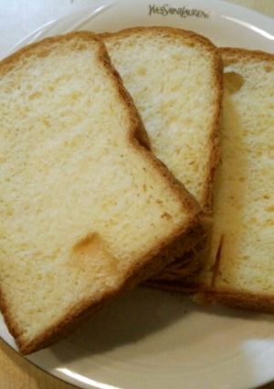 HB ｄe ブリオッシュ風 食パン-レシピのメイン写真