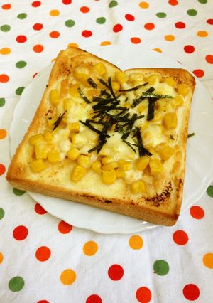 *醤油麹deコーンのトースト*-レシピのメイン写真