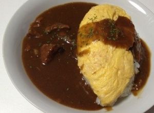 お手軽☆ビーフシチュー半熟オムライス♪-レシピのメイン写真