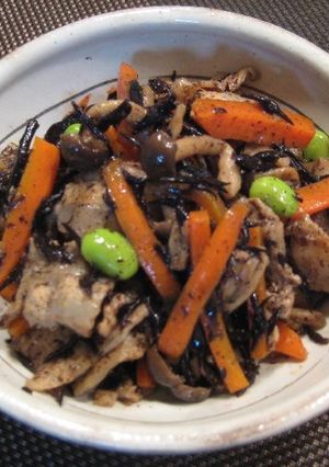 ひじき・人参・豚バラ肉の炒め物-レシピのメイン写真