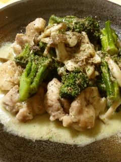 鶏肉とブロッコリーのミルクアンチョビ炒め-レシピのメイン写真