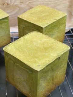コロコロ♬甘納豆入り抹茶ミニキューブパン-レシピのメイン写真