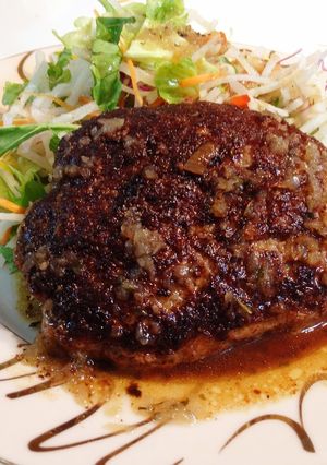 ヨーグルト入りで柔らかハンバーグ-レシピのメイン写真