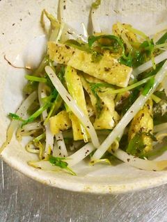 もやし・豆苗・油揚げのゆかり炒め-レシピのメイン写真