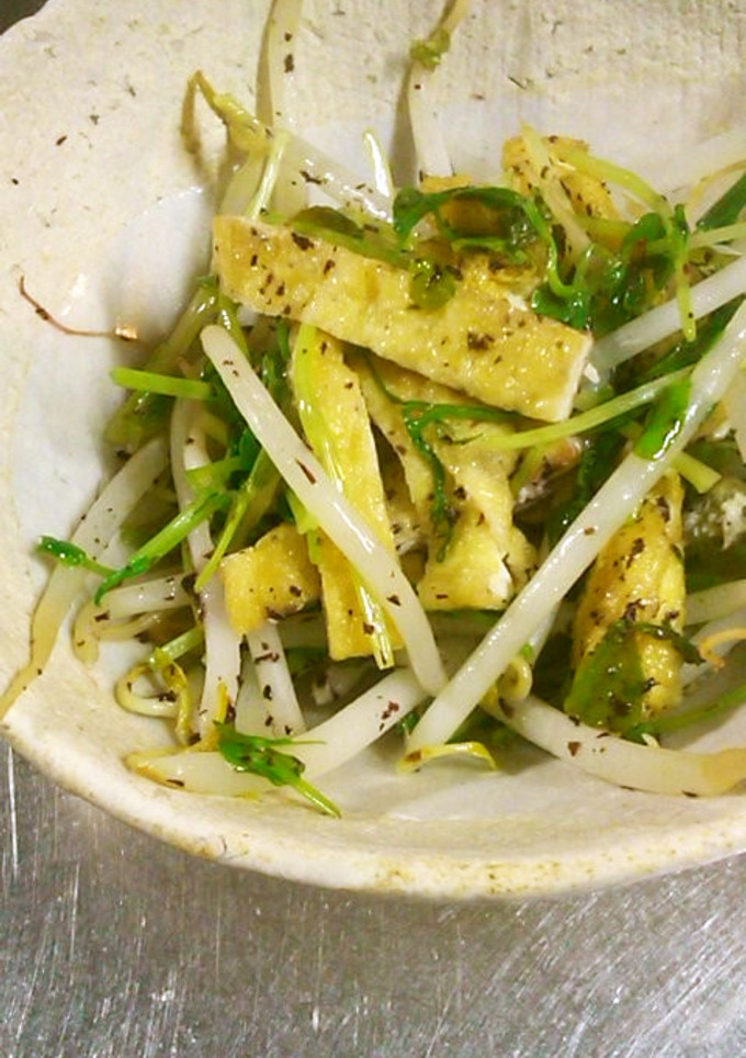 もやし・豆苗・油揚げのゆかり炒め-レシピのメイン写真