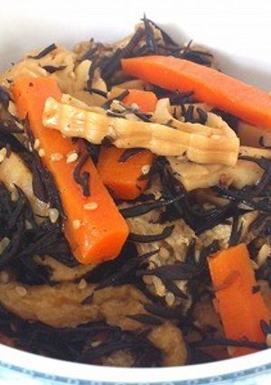 麺つゆで簡単!!筍と人参とひじきの含め煮-レシピのメイン写真