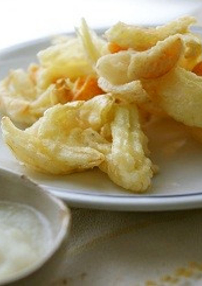 新玉葱のすりおろし添え、春野菜のかき揚げ-レシピのメイン写真