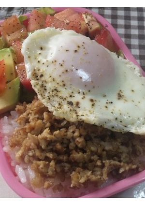 余った焼肉をリメイク!タコライス風お弁当-レシピのメイン写真