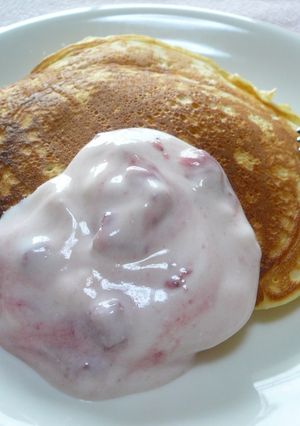 ダノンビオ２層仕立てでパンケーキ-レシピのメイン写真