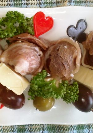 ☆レッドグローブと生ハムのピンチョス☆-レシピのメイン写真