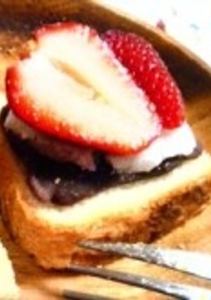 苺大福風★トースト:）□-レシピのメイン写真