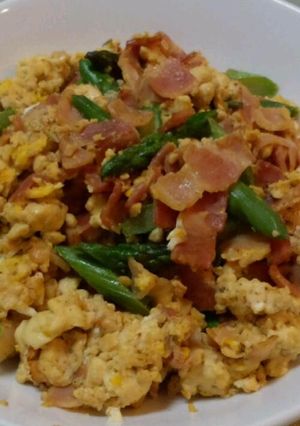 ベーコンとアスパラの炒り豆腐-レシピのメイン写真