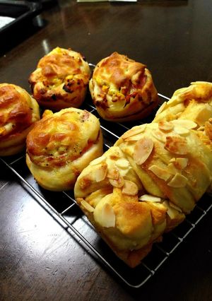 食パンミックスと自家製酵母のプリンパン-レシピのメイン写真