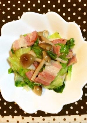 簡単！レタスとベーコンの炒め物♪-レシピのメイン写真
