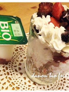 手軽☆カフェ風フローズンヨーグルトパフェ-レシピのメイン写真
