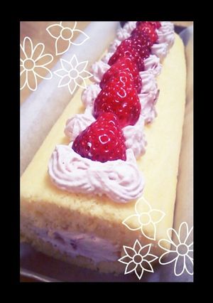 甘酸っぱい!いちごロールケーキ-レシピのメイン写真