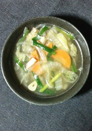 ニンニクたっぷり元気のでるスープ-レシピのメイン写真