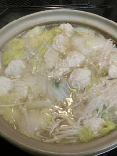 ダイエット鍋 鶏ムネひき肉の鶏団子鍋♪-レシピのメイン写真