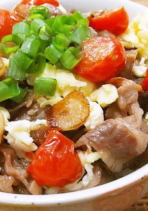 にんにくトマたま牛丼-レシピのメイン写真