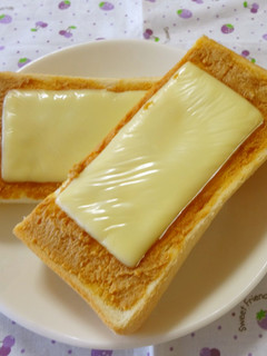 朝食に♪きなこチーズトースト-レシピのメイン写真